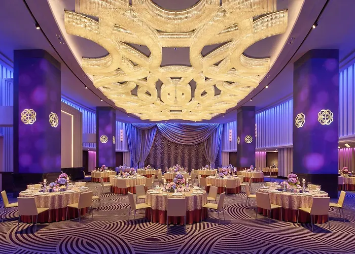 Grand Hyatt Mumbai Hotel And Residences